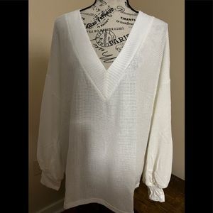 Lulu’s Long Sleeve V-Neck Sweater